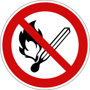 Verbotsschild "Feuer, offenes Licht und Rauchen...